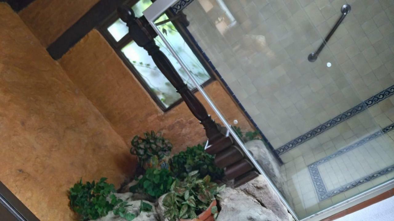 Casa De La Loma Hotel Morelia Exterior photo