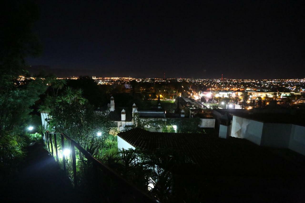 Casa De La Loma Hotel Morelia Exterior photo